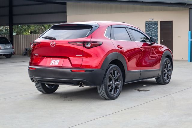 【僅跑２萬多 原廠保養】原廠加價車色+導航│全速域跟車│車道偏移輔助│CARPLAY│盲點偵測│ISOFIX│倒車顯影  第2張相片