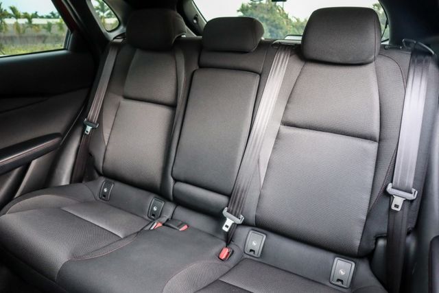 【僅跑２萬多 原廠保養】原廠加價車色+導航│全速域跟車│車道偏移輔助│CARPLAY│盲點偵測│ISOFIX│倒車顯影  第10張相片