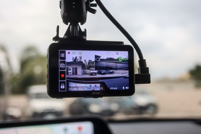 【僅跑２萬多 原廠保養】原廠加價車色+導航│全速域跟車│車道偏移輔助│CARPLAY│盲點偵測│ISOFIX│倒車顯影  第18張相片