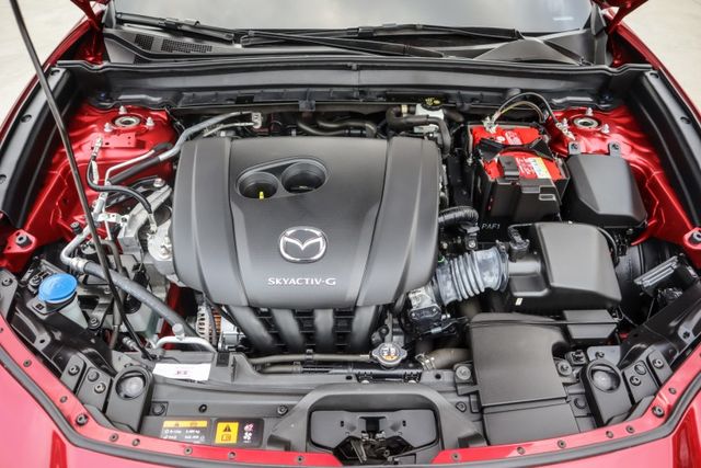 【僅跑２萬多 原廠保養】原廠加價車色+導航│全速域跟車│車道偏移輔助│CARPLAY│盲點偵測│ISOFIX│倒車顯影  第19張相片