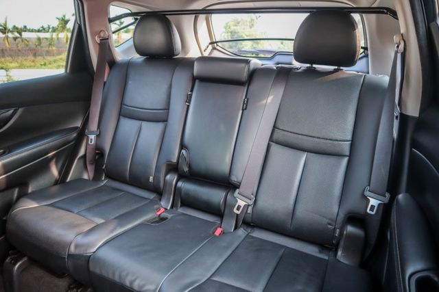 【2.0最頂級完美影音版 升級電動尾門】環景影像│抬頭顯示│I-KEY│後座出風│ISOFIX│定速巡航│里程保證  第9張相片