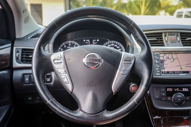 【最頂級旗艦環景版 里程僅跑５萬多】全車原鈑件│原廠保養│電動椅│４安│環景影像│衛星導航│盲點偵測│後座出風│數位電視  第11張相片