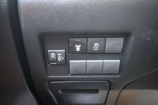 【小改款 全車原鈑件】新車保固中│CARPLAY│倒車顯影│衛星導航│前後霧燈│ISOFIX│LED日行燈│倒車雷達  第11張相片