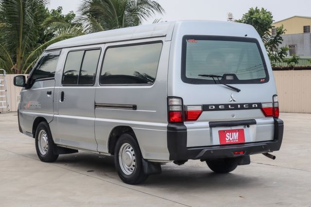 【自排八人座廂車 全車原鈑件】原廠保養│定速巡航│倒車顯影│ISOFIX│盲點偵測│後座空調│胎壓偵測│SCC防護系統  第2張相片