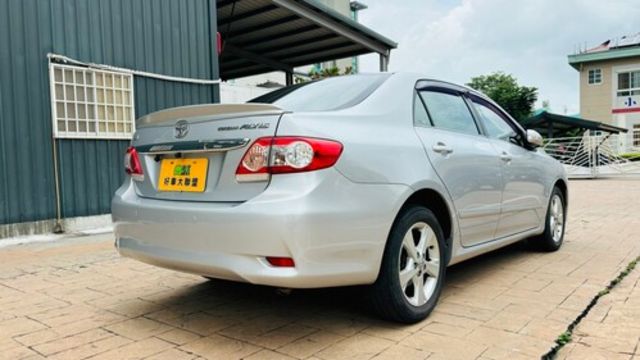 TOYOTA豐田 ALTIS  第2張相片