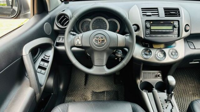 TOYOTA豐田 RAV4  第7張相片