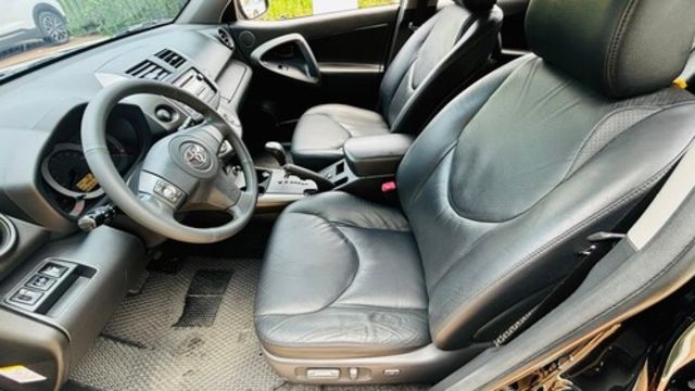 TOYOTA豐田 RAV4  第9張相片