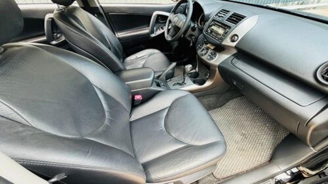 TOYOTA豐田 RAV4  第11張相片