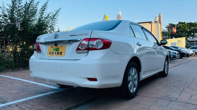 TOYOTA豐田 ALTIS  第2張相片