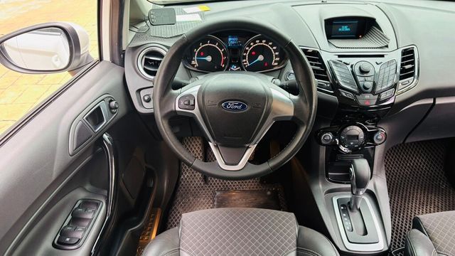 FORD福特 FIESTA  第14張相片