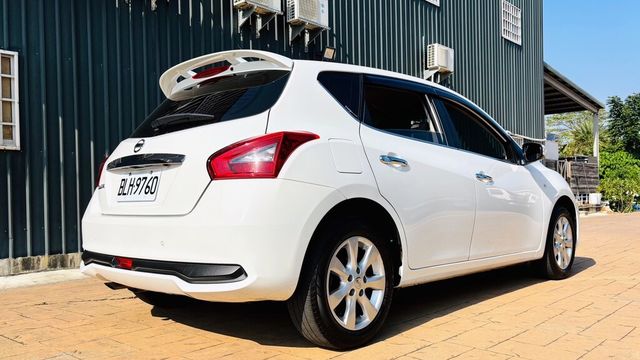 NISSAN日產 TIIDA  第2張相片
