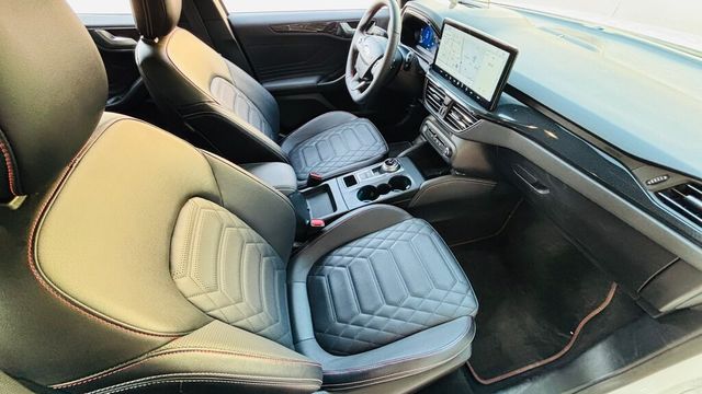FORD福特 FOCUS  第15張相片