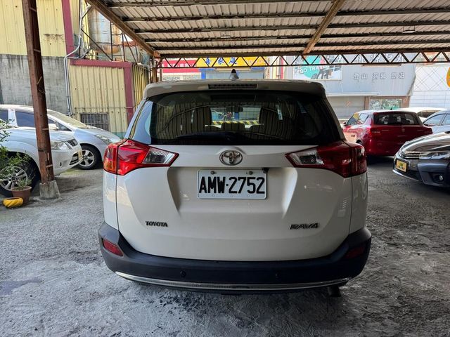 TOYOTA豐田 RAV4  第4張相片