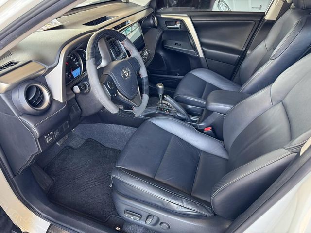 TOYOTA豐田 RAV4  第8張相片