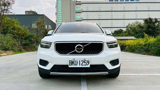 VOLVO富豪 XC40  第3張相片