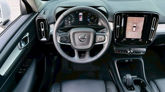 VOLVO富豪 XC40  第6張相片