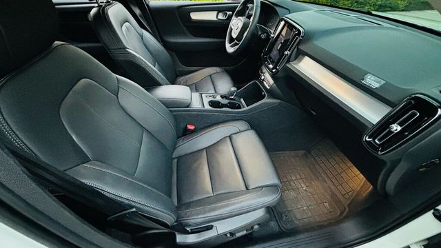 VOLVO富豪 XC40  第10張相片