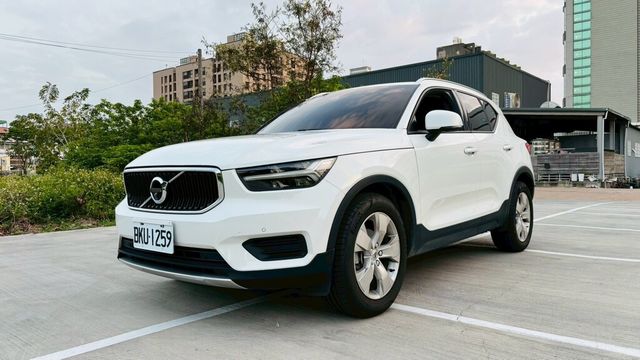 VOLVO富豪 XC40  第15張相片