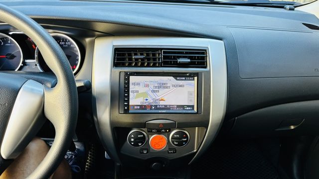 NISSAN日產 LIVINA  第17張相片