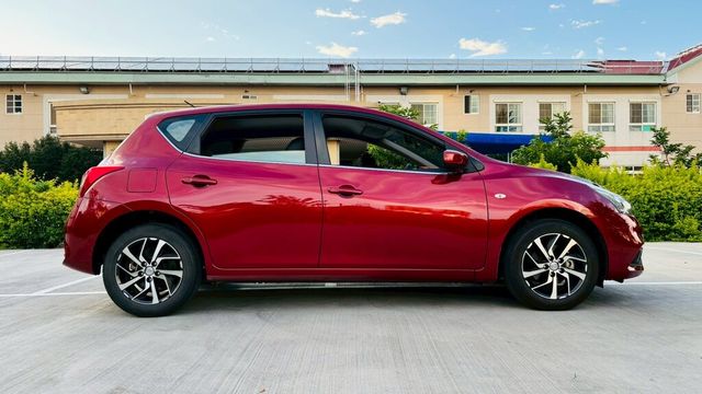 NISSAN日產 TIIDA  第8張相片