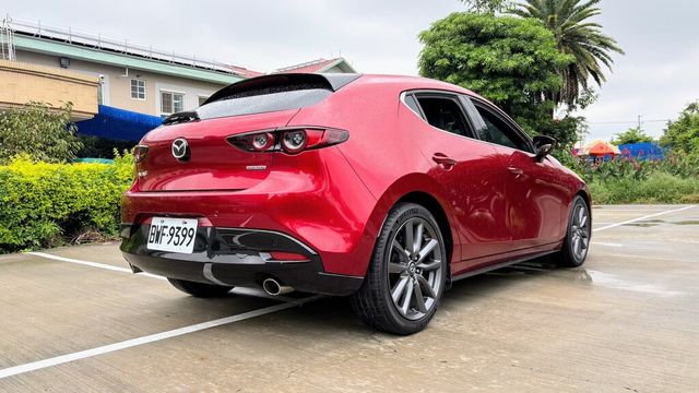 MAZDA馬自達 MAZDA 3  第2張相片