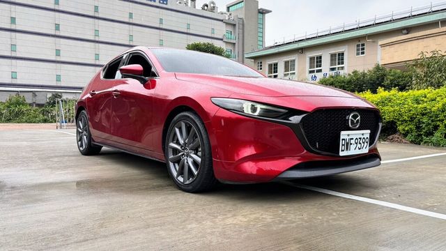 MAZDA馬自達 MAZDA 3  第7張相片