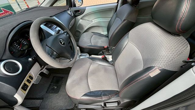 MITSUBISHI三菱 COLT PLUS  第13張相片