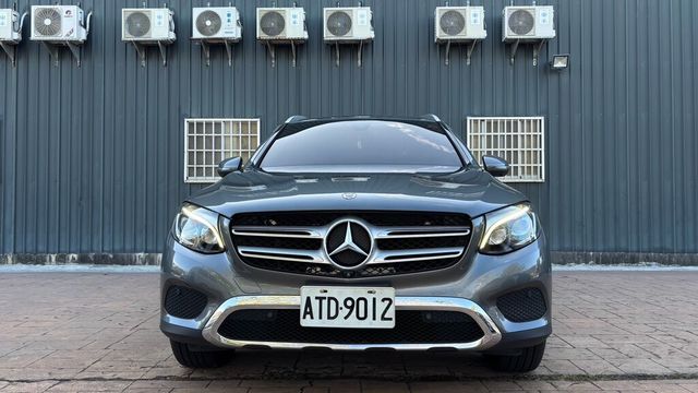 M-BENZ賓士 GLC250  第3張相片