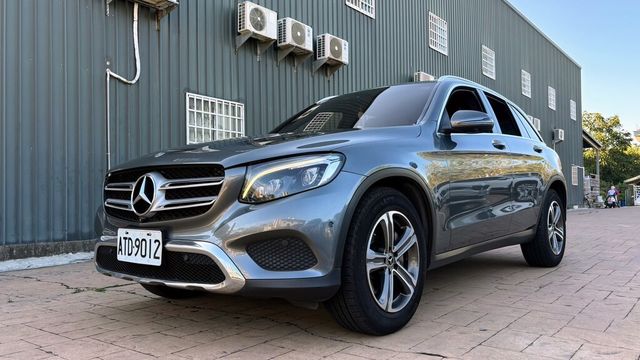 M-BENZ賓士 GLC250  第5張相片