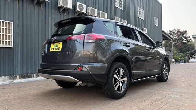 TOYOTA豐田 RAV4  第12張相片