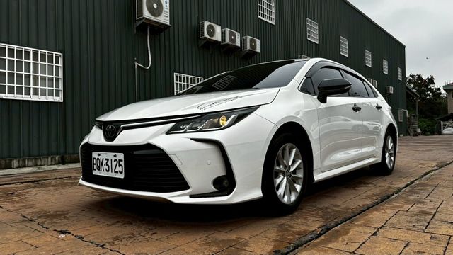 TOYOTA豐田 ALTIS  第6張相片