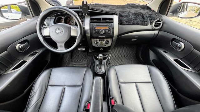 NISSAN日產 LIVINA  第13張相片