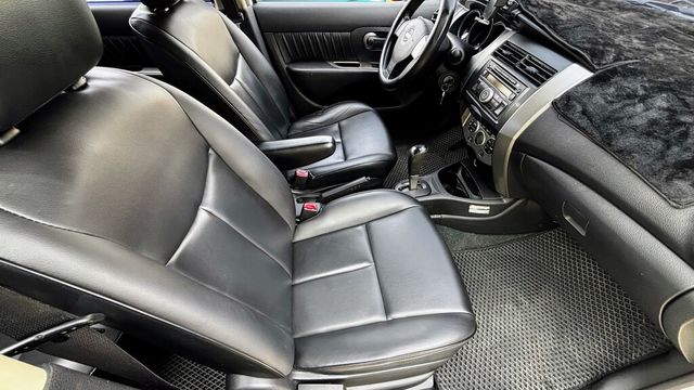 NISSAN日產 LIVINA  第16張相片