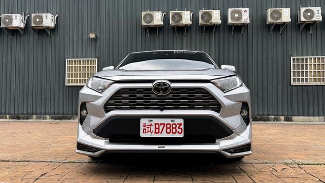 TOYOTA豐田 RAV4  第3張相片