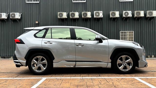 TOYOTA豐田 RAV4  第10張相片