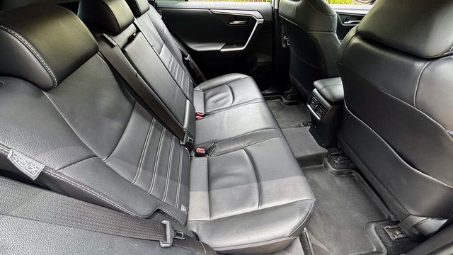 TOYOTA豐田 RAV4  第18張相片