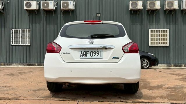 NISSAN日產 TIIDA  第4張相片