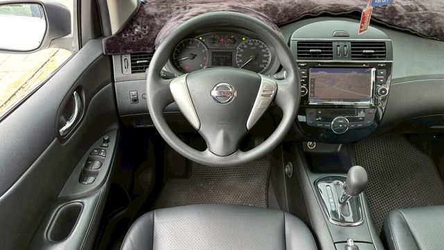 NISSAN日產 TIIDA  第7張相片