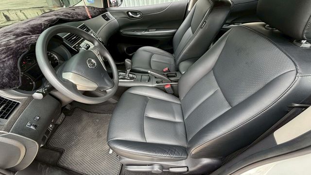 NISSAN日產 TIIDA  第9張相片