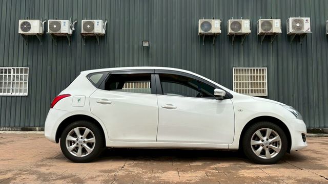 NISSAN日產 TIIDA  第16張相片