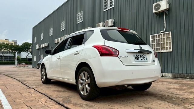 NISSAN日產 TIIDA  第17張相片