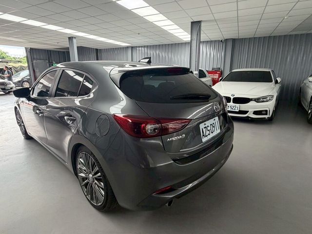 MAZDA馬自達 MAZDA 3  第4張相片