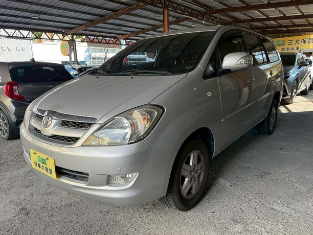TOYOTA豐田 INNOVA  第2張相片