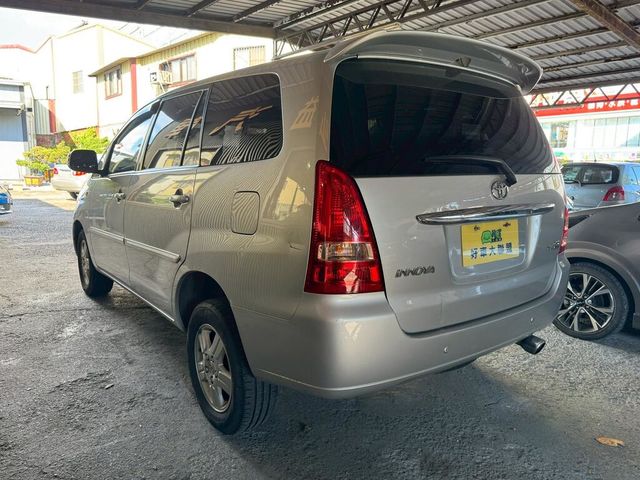 TOYOTA豐田 INNOVA  第4張相片
