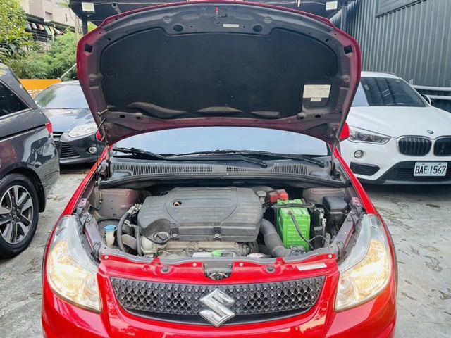 Suzuki  SX4   第13張相片