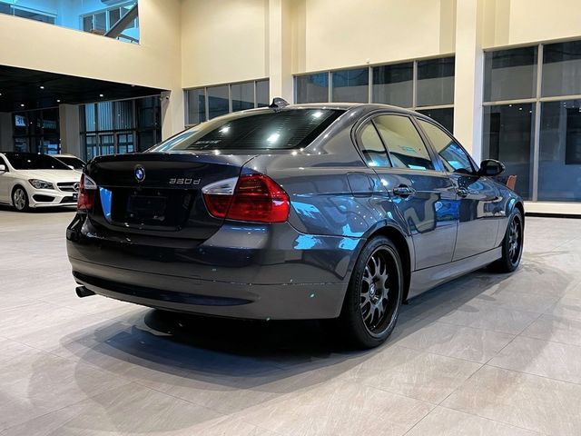 Bmw 3d 的價格 Findcar 找車網