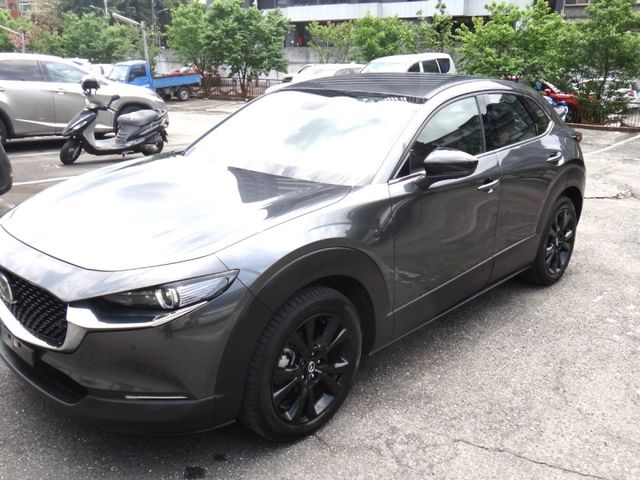 Mazda  CX-30  第3張相片