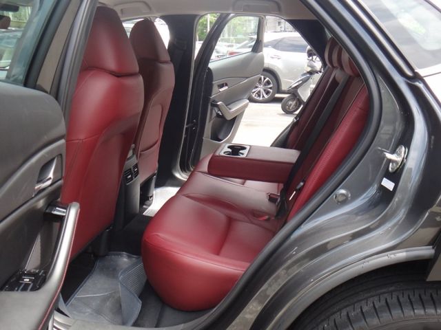 Mazda  CX-30  第10張相片