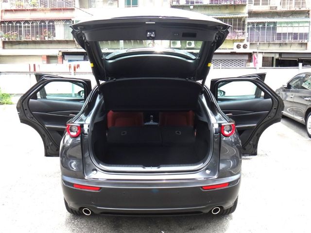 Mazda  CX-30  第16張相片
