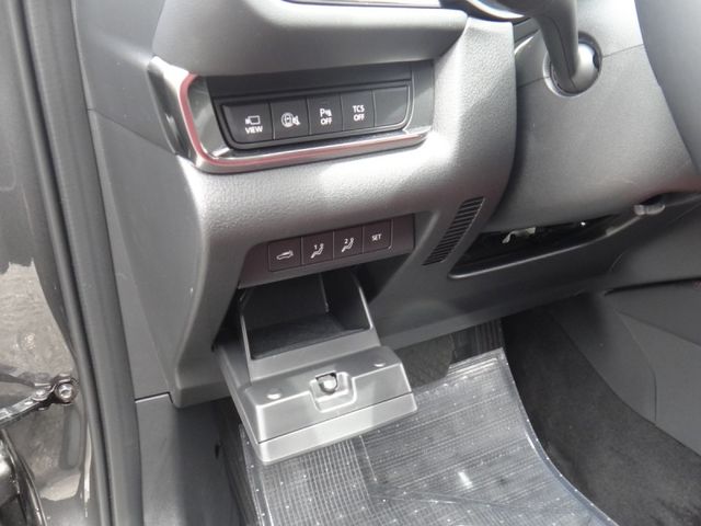 Mazda  CX-30  第17張相片